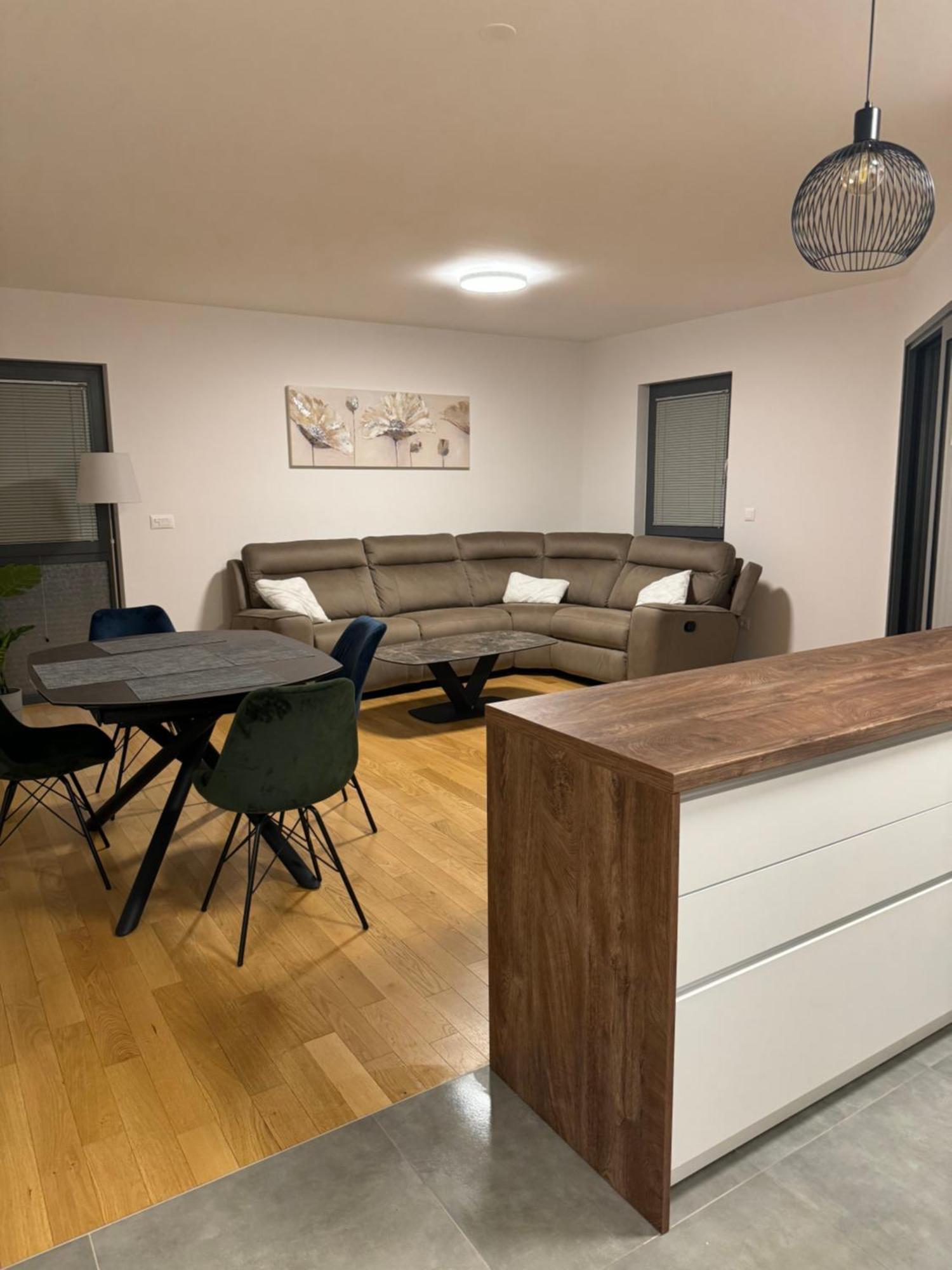 ביוגראד נה מורו Dvj Apartments מראה חיצוני תמונה