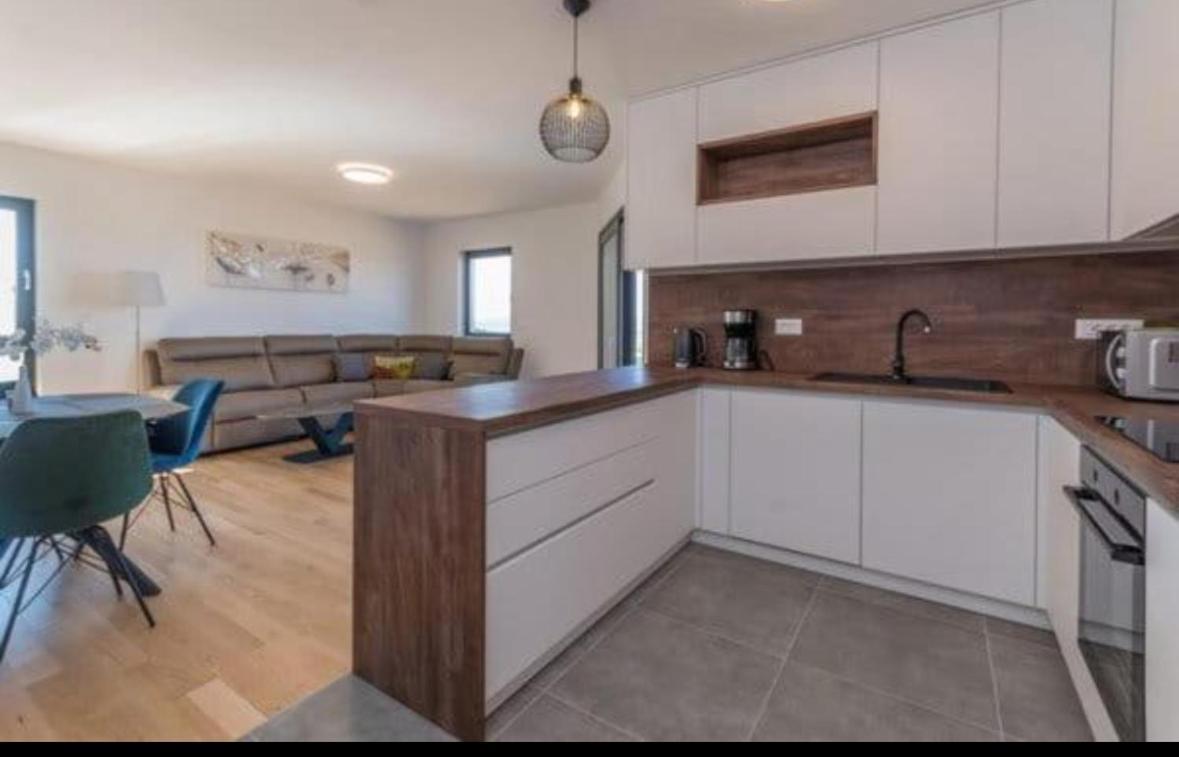 ביוגראד נה מורו Dvj Apartments מראה חיצוני תמונה
